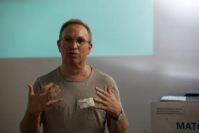 Prof. Thomas Auer